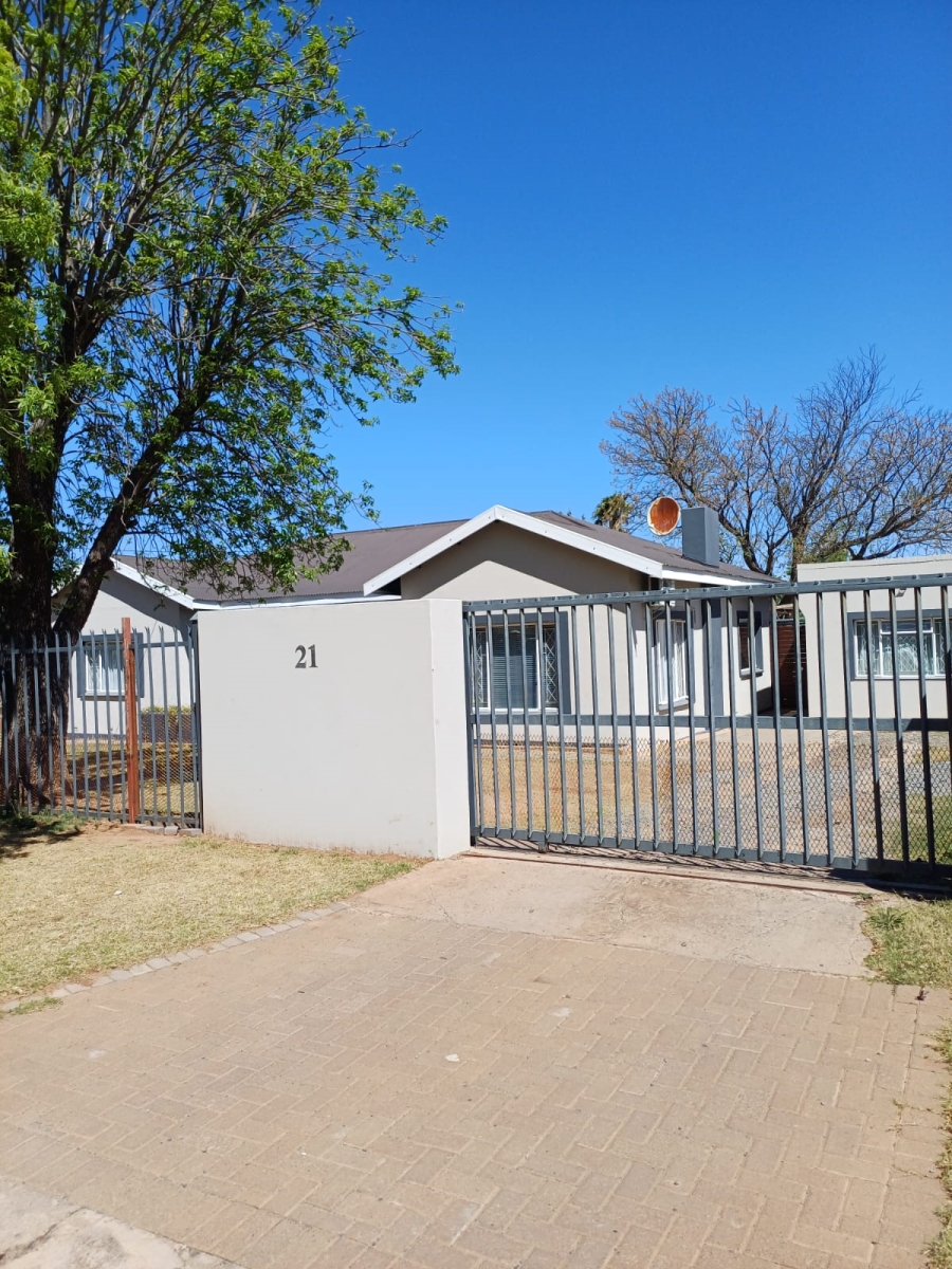 To Let 1 Bedroom Property for Rent in Top Town Eastern Cape